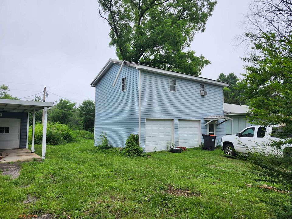 1st image of 1685 Presley Drive
