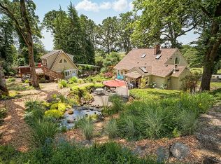 1131 SW Hoffman Rd, West Linn, OR 97068