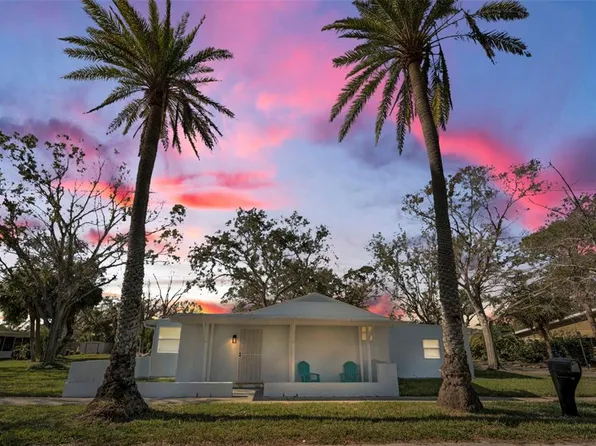 402 Pineapple St, Tarpon Springs, FL 34689