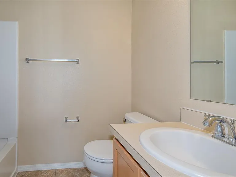 5087 Dominica Dr — Photo 17