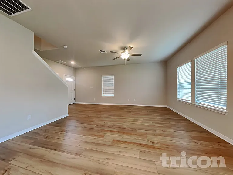 11706 Copperstone Ave — Photo 3