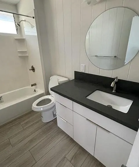 3317A Herbert St — Photo 4