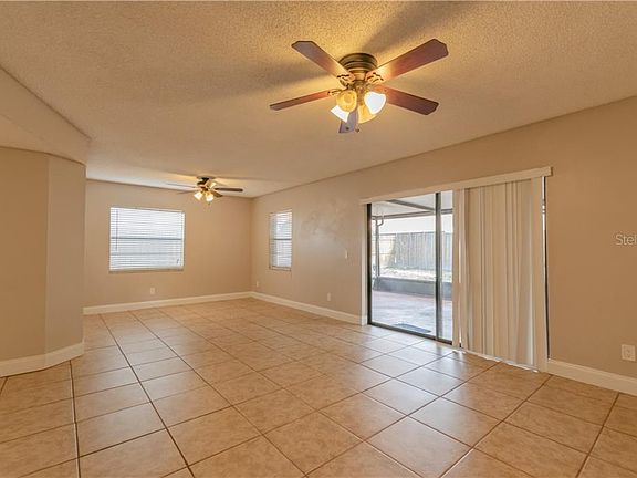 5th image of 16811 Stanza Ct