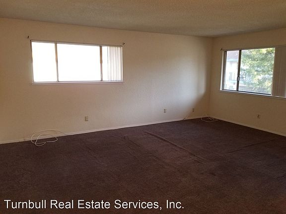 3rd image of 6434 Auburn Blvd
