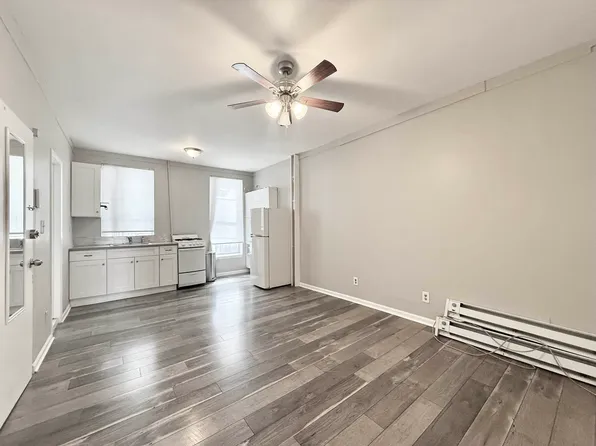 135 Lawrence Street image 1 of 4