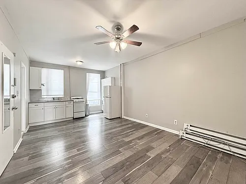 135 Lawrence St #4 Photo 1