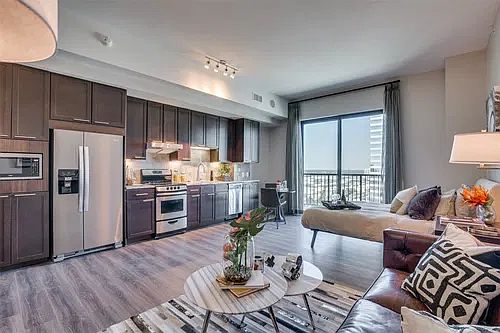3rd image of 9789 Katy Fwy APT 1212