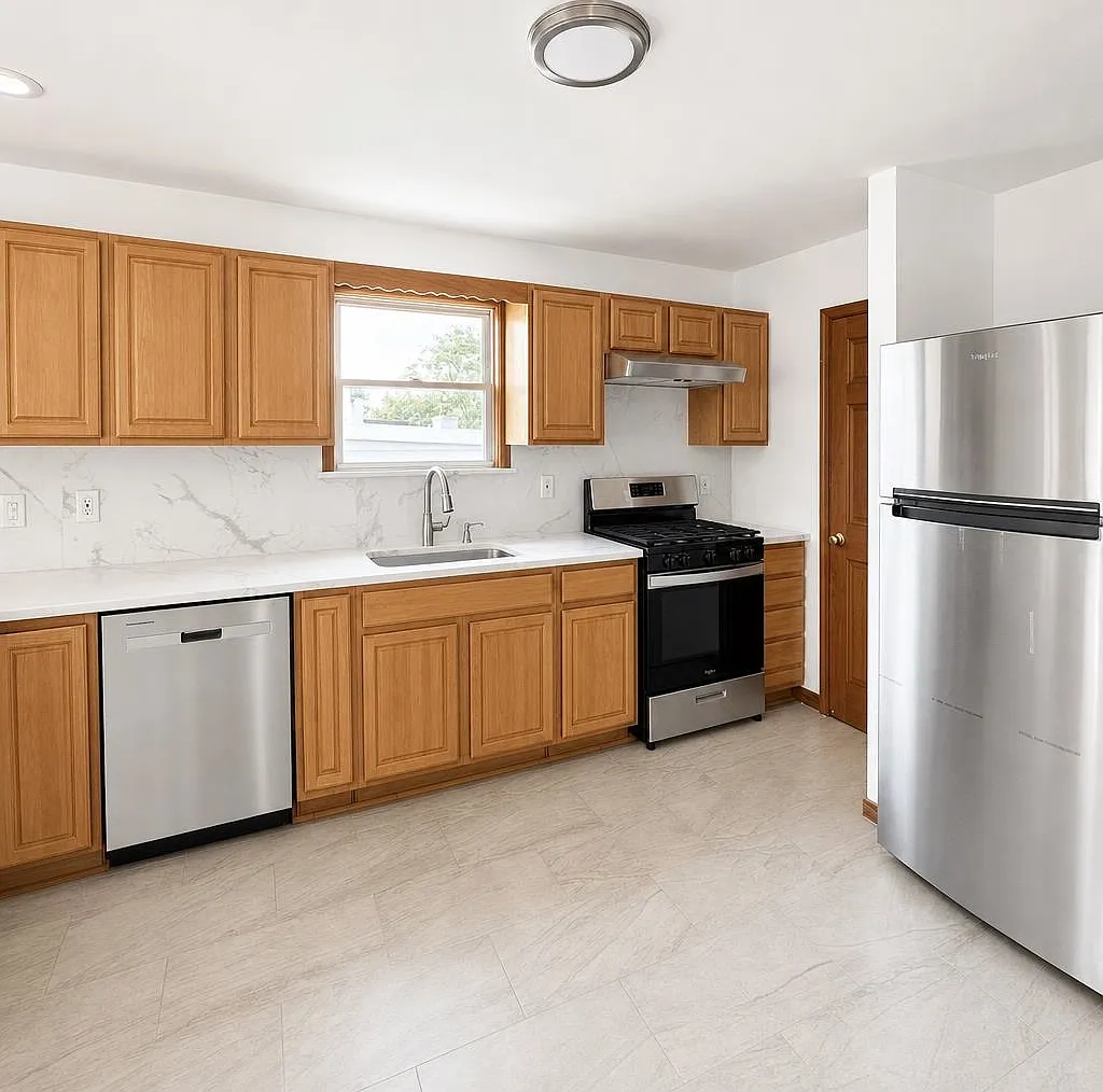 3 bed, 2.0 bath, 1500 sqft, $3,000 — Photo 1