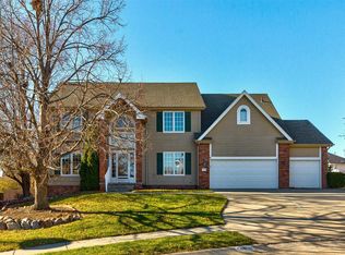 506 N Polk Cir, Papillion, NE 68046