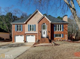 1206 Embassy Ct, Powder Springs, GA 30127