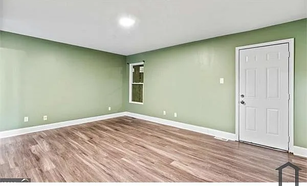 930 Hall St NW — Photo 11