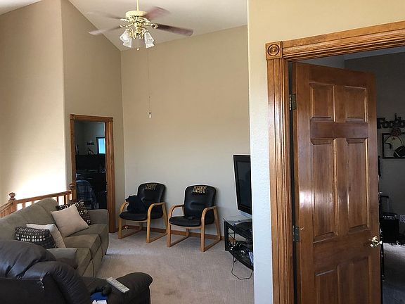 Upstairs loft and two rooms