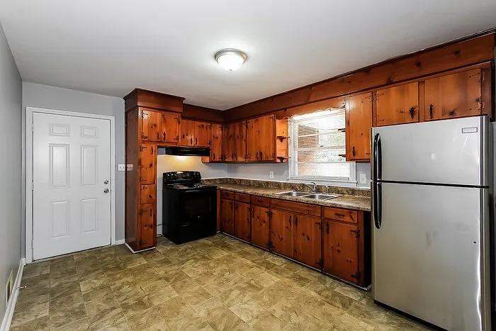2118 Cadden Rd — Photo 4