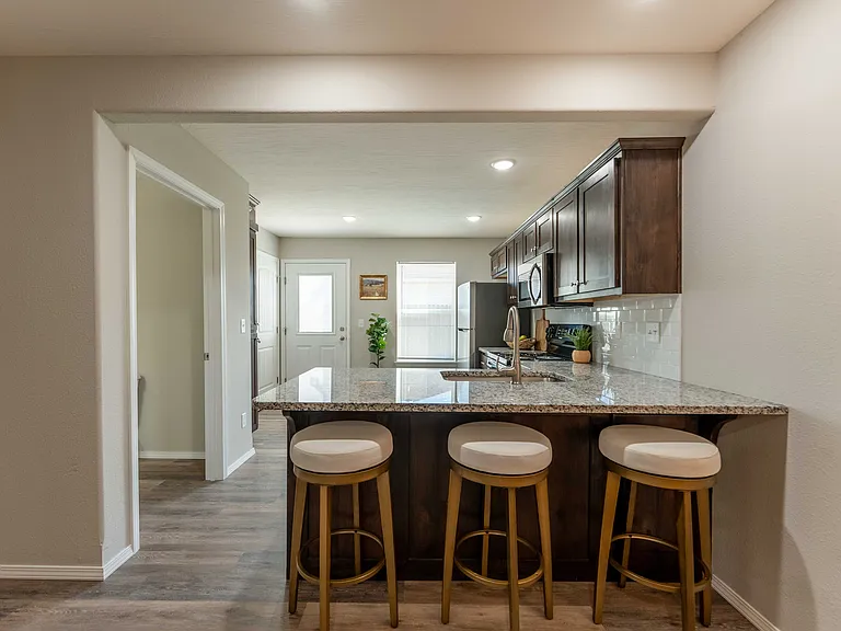 Oakwood Heights Townhomes — Photo 49