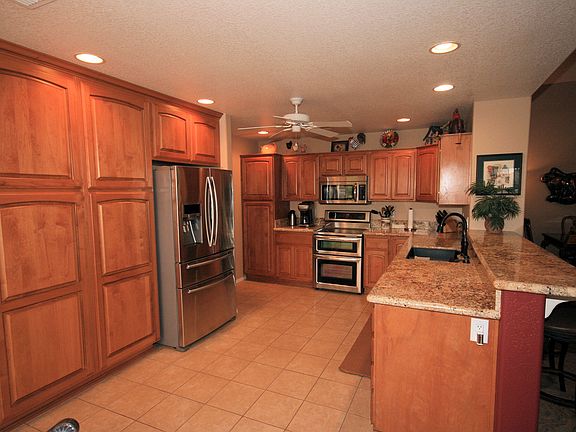 4th image of 11029 E Kilarea Ave
