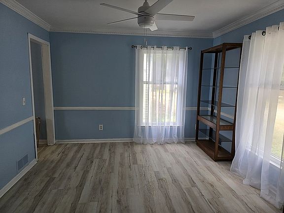 5th image of 17 Hidden Pines Dr