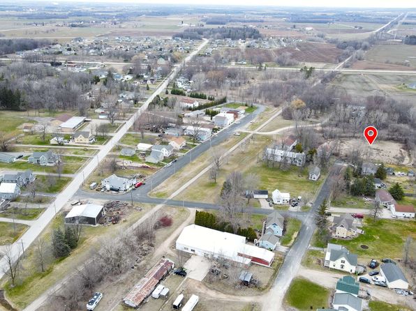 Randolph St #1-2-3, Brillion, WI 54110