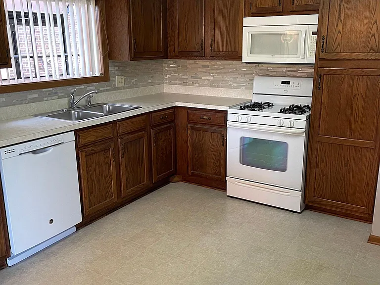 7932 Paxton Ave #1-A — Photo 4