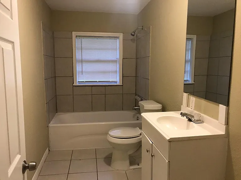 306 Lake Rd — Photo 8