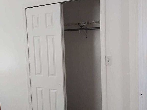 3rd image of 11512 Bedell St #2