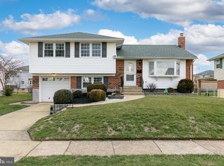 9960 Hardy Rd, Philadelphia, PA 19115