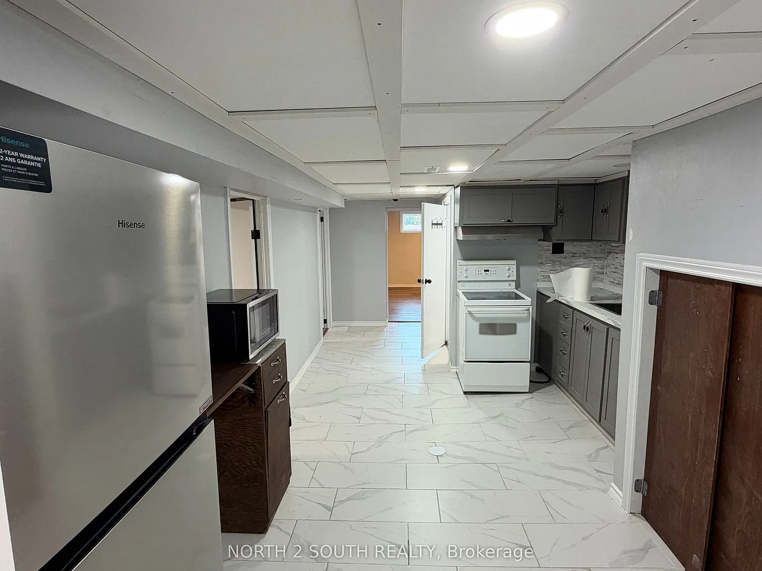 3 bed, $2,200 — Photo 1