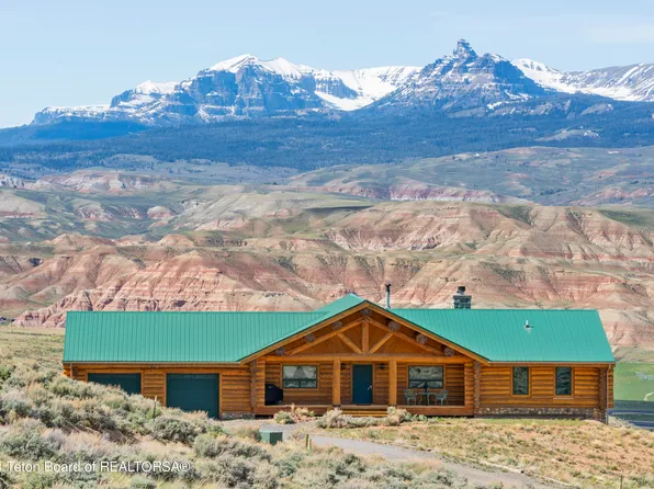 16 Water Gulch Ct, Dubois, WY 82513