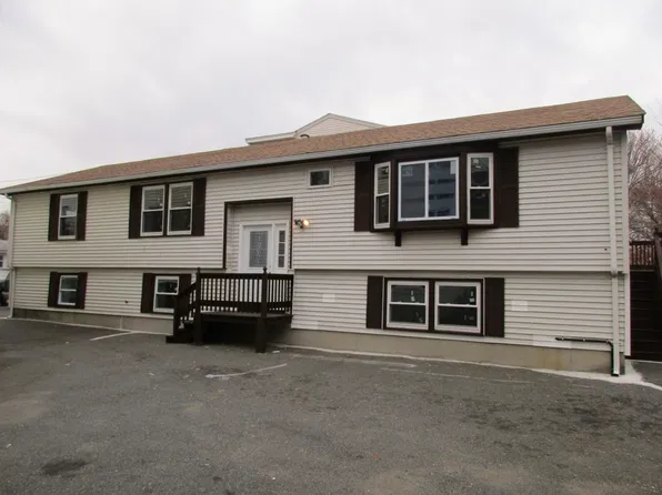 (undisclosed Address), Revere, MA 02151
