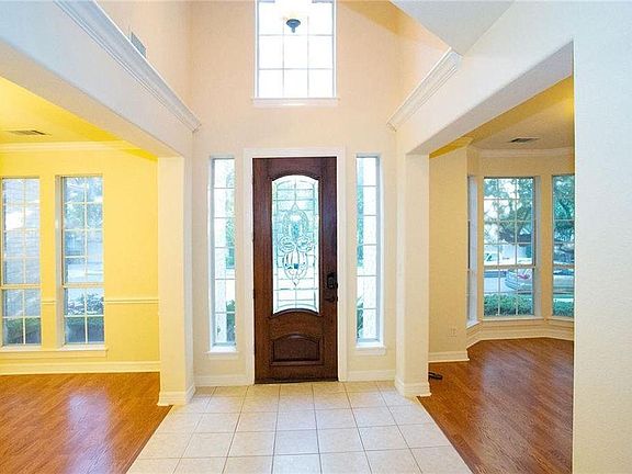 3rd image of 2807 Forest Green Dr #2807