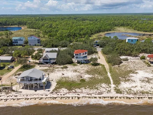 6 Kingfish St, Alligator Pt, FL 32346
