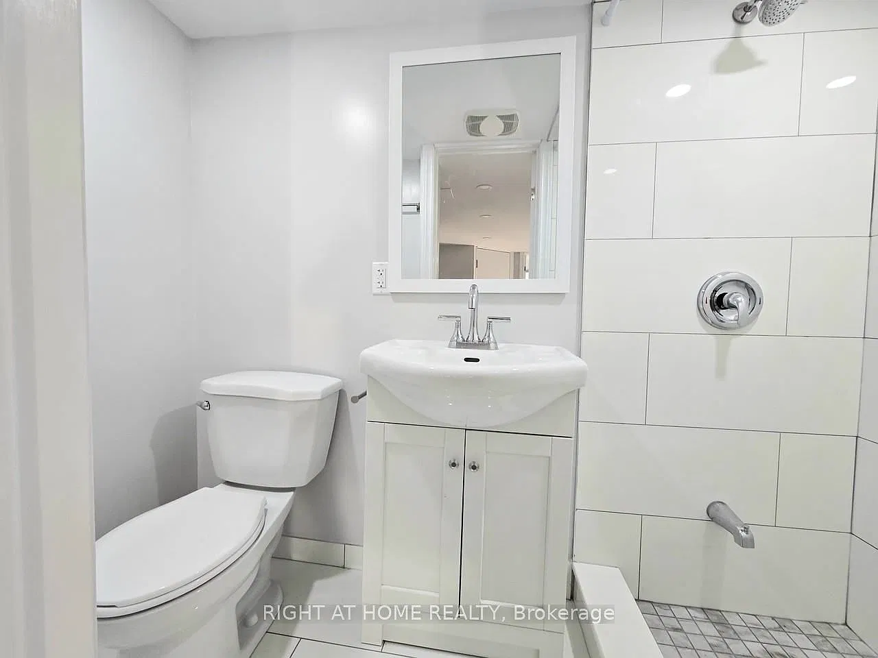 2 bed, $1,650 — Photo 4