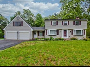 6 Hoover Ln, Enfield, CT 06082