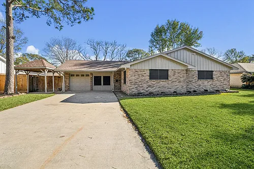 1703 Raintree St Photo 1