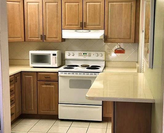 5th image of 5055 Gulf Of Mexico Dr #114