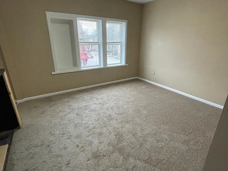 2705 N Bremen St — Photo 1