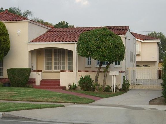 2nd image of 300 S Santa Anita Ave