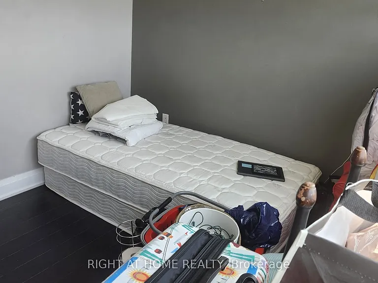 160 Vanderhoof Ave #306 — Photo 27