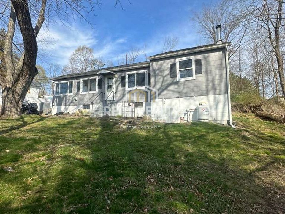 1st image of 446 Hillside Rd