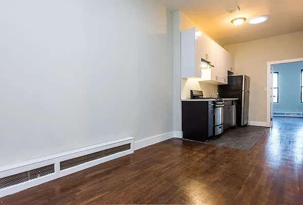 Rented by EXR | media 25