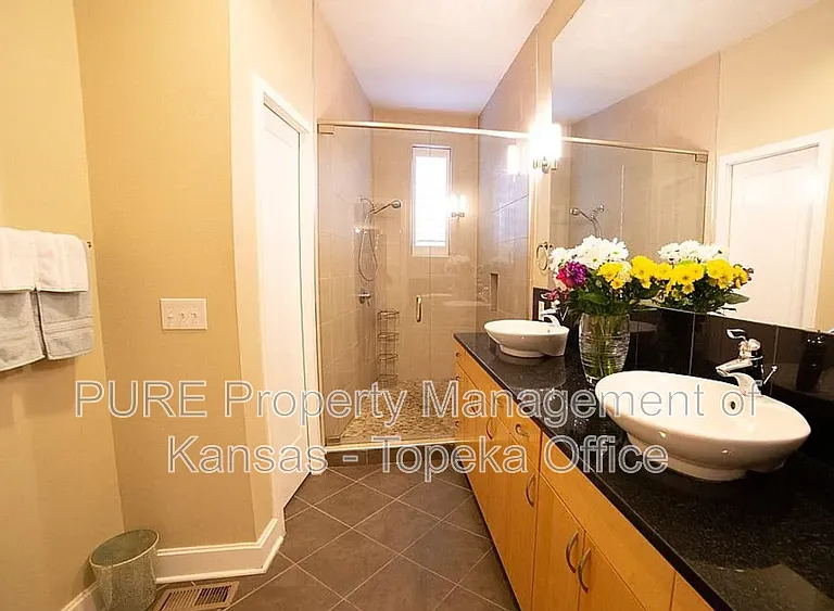 4540 Nichols Rd — Photo 22