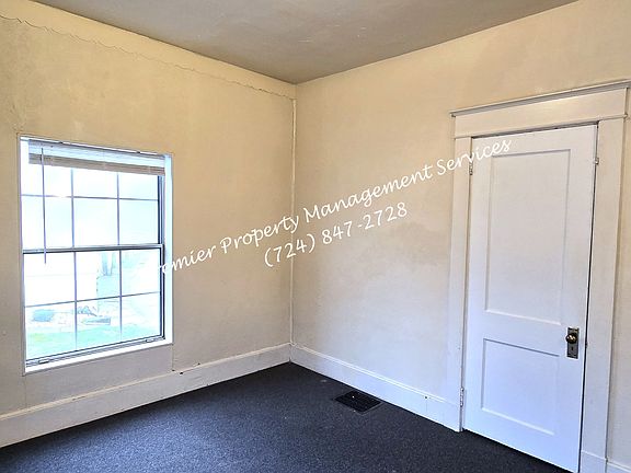 3rd image of 404 Center Ave