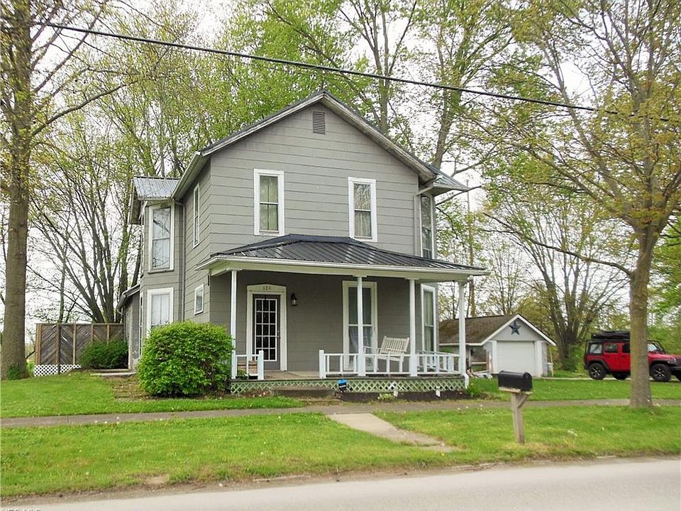 1st image of 126 N Main St