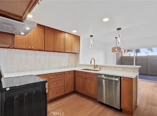 655 W 6th St APT A, Tustin, CA 92780