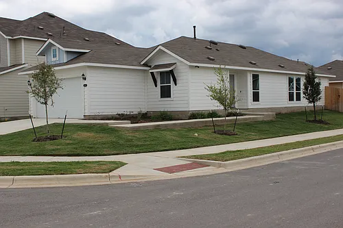 108 White Dunes Dr Photo 1