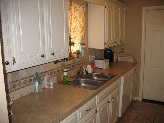 4th image of 5616 NW Beechwood Dr
