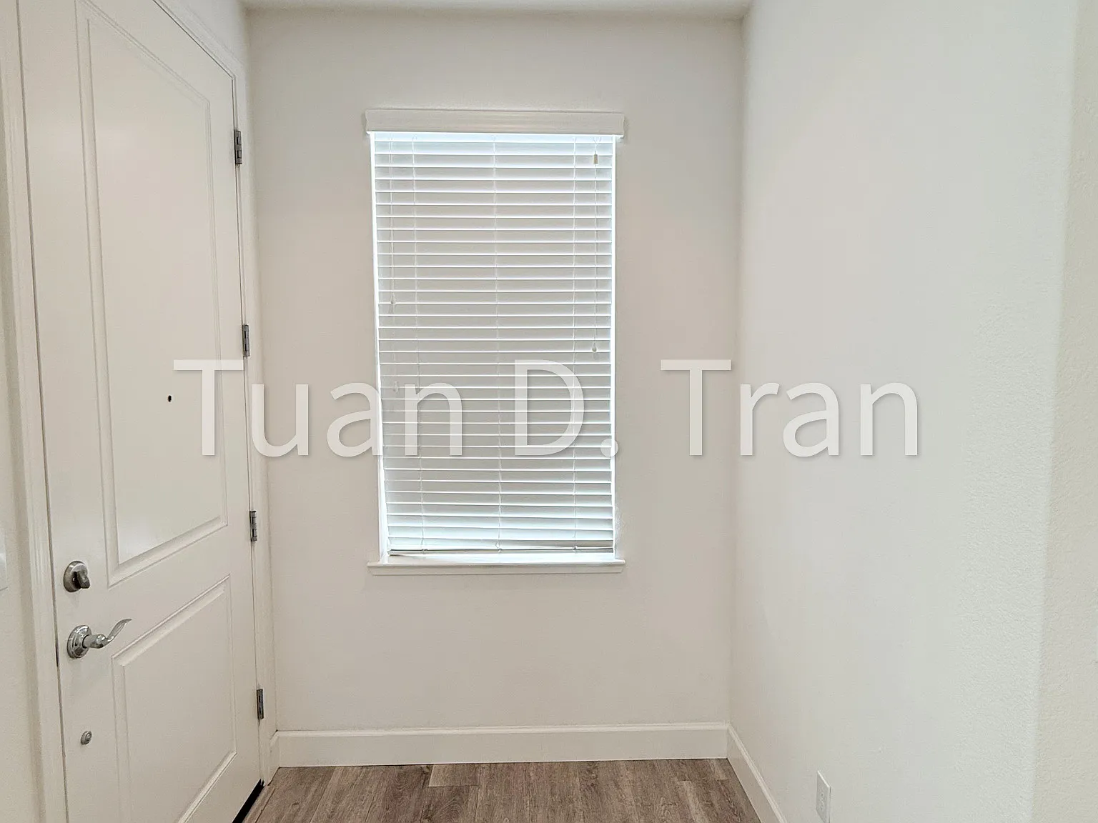 3 bed, 2.5 bath, 1692 sqft, $4,100 — Photo 4