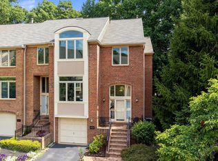 11540 Hemingway Dr, Reston, VA 20194