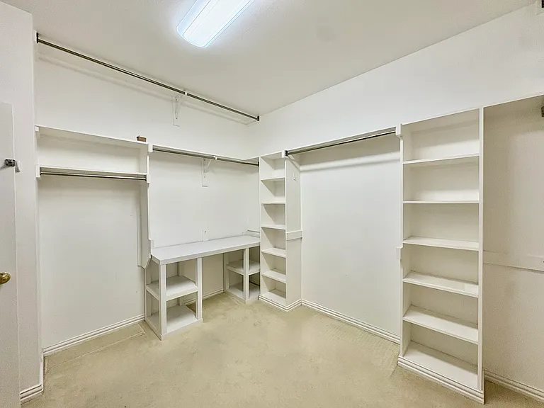 2720 Millwood Dr — Photo 13