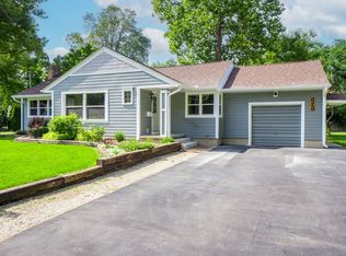 323 N State St, Genoa, IL 60135