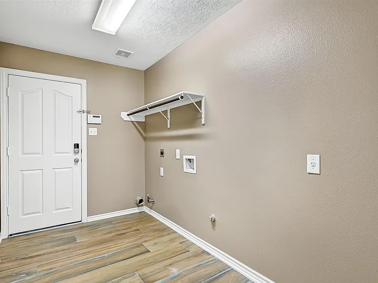 3603 Fir Hollow Way — Photo 20
